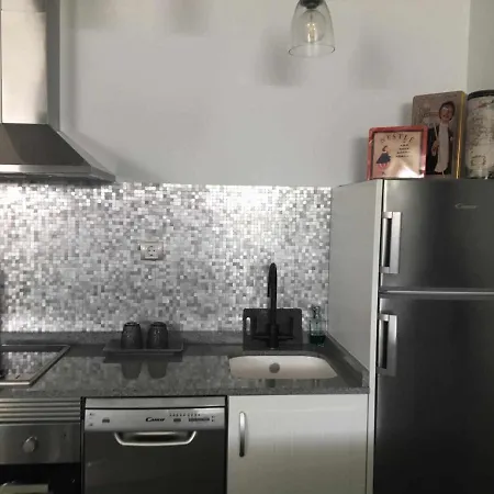 Apartamento En Pleno Centro De Tacones Lejanos Apartamento