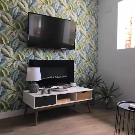 Apartamento En Pleno Centro De Tacones Lejanos * Zaragoza