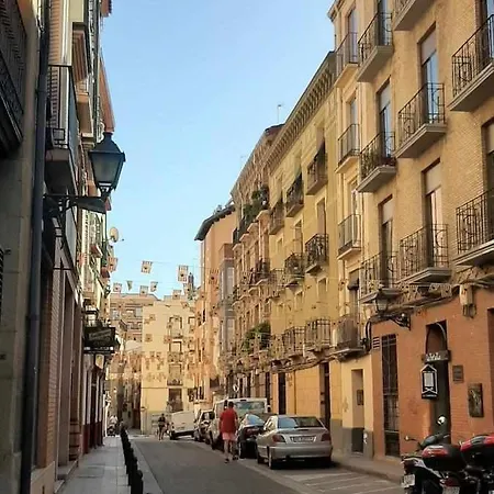 Apartamento En Pleno Centro De Tacones Lejanos Zaragoza